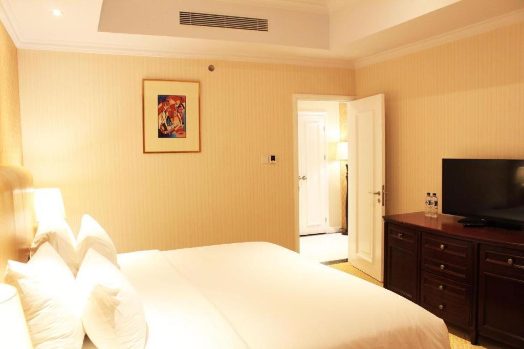 Adimulia Hotel Medan Extérieur photo