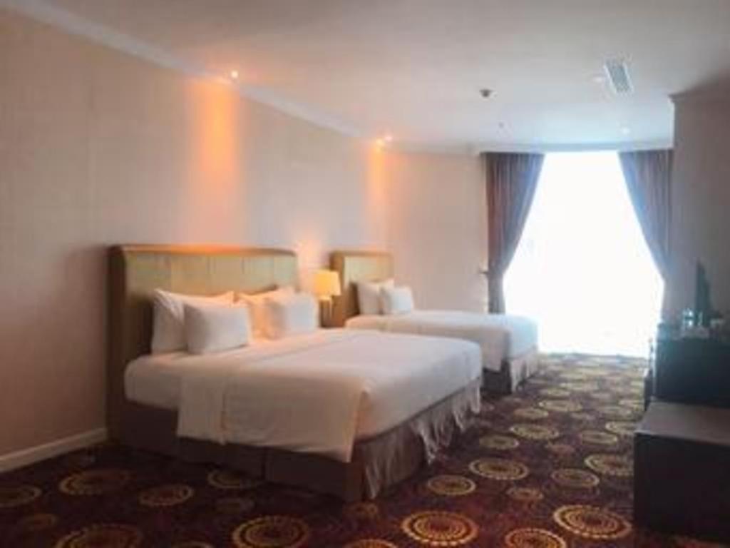 Adimulia Hotel Medan Extérieur photo